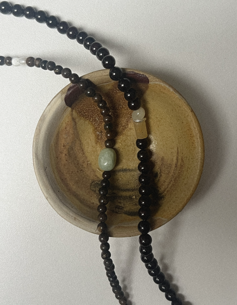 Therys - Bronzite & Bowenite Necklace