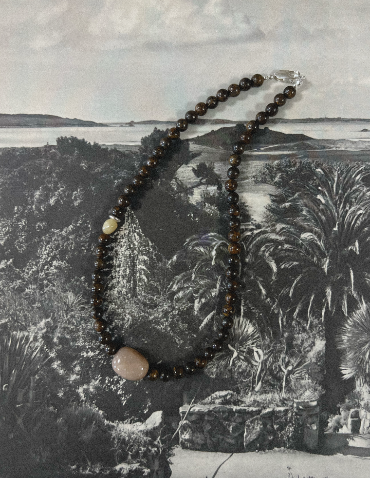 Maelira - Bronzite & Moonstone Necklace