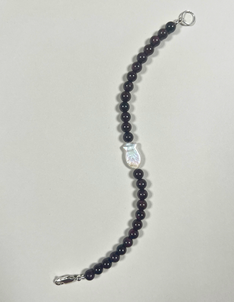 Virel - Garnet & Pearl Bracelet