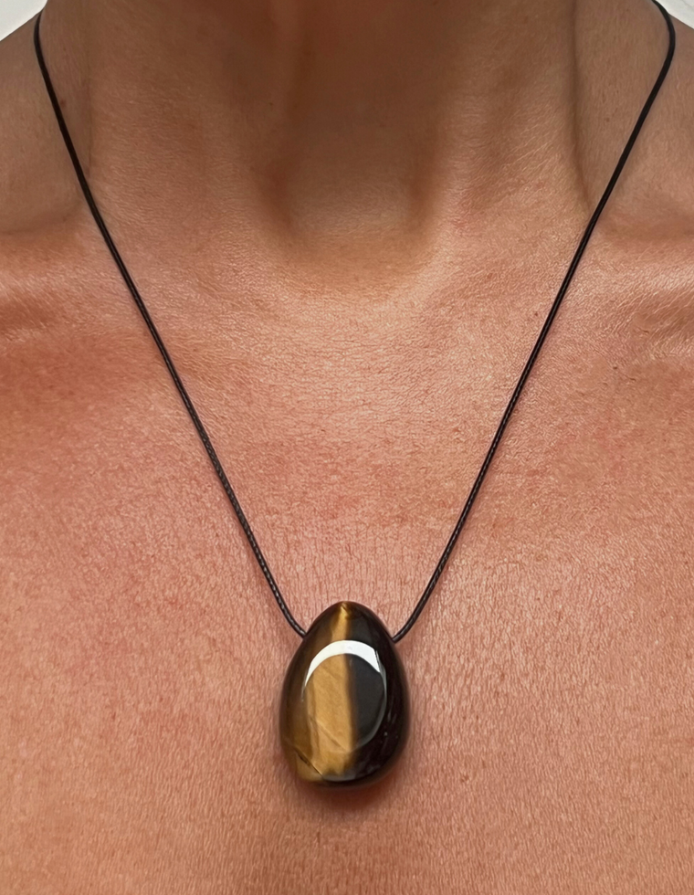 Soralen III - Tiger Eye Forma Pendant