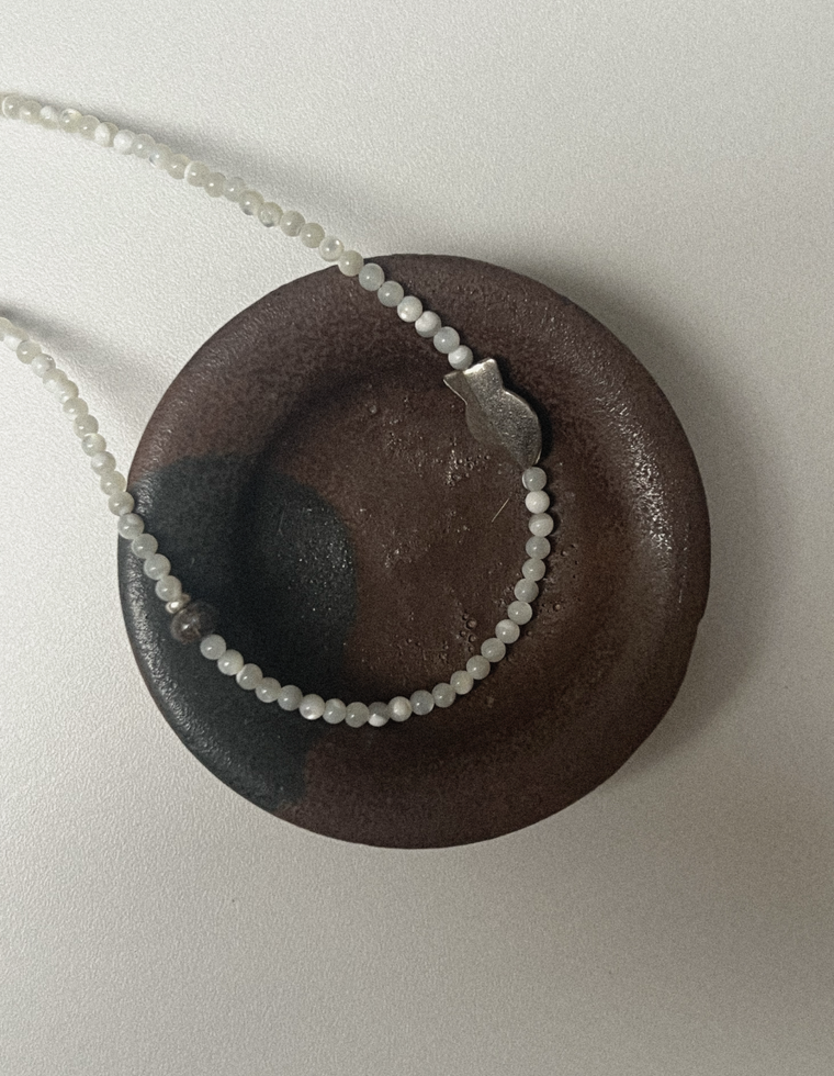 Moriane - Mother of Pearl & Bronzite Necklace