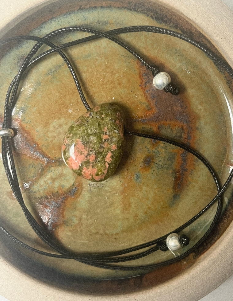 Veridiana II - Unakite Forma Pendant