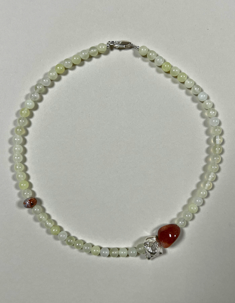 Calen - Bowenite & Carnelian Necklace