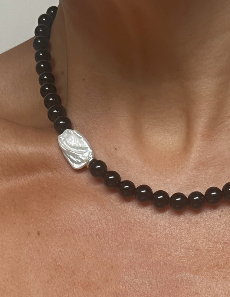 Nyxira - Onyx & Pearl Necklace