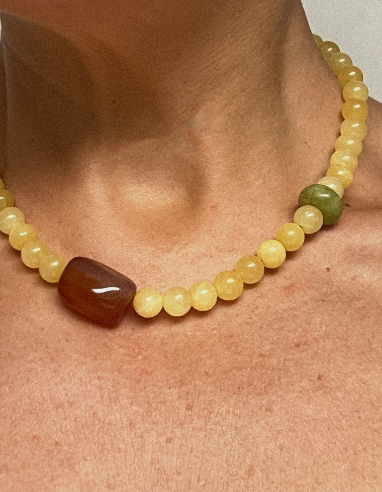 Nivalen - Yellow Jade & Carnelian Necklace
