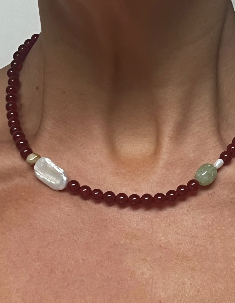 Fenreth - Carnelian & Pearl Necklace