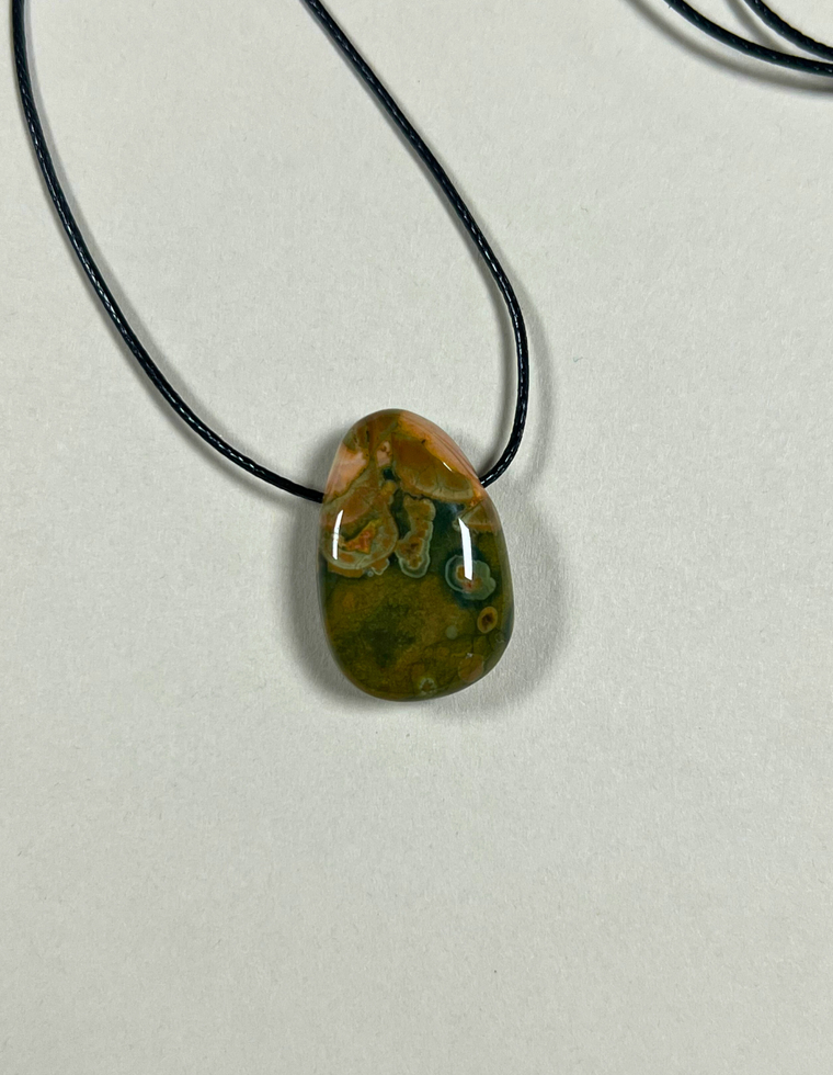 Marathis - Green Rhyolite Forma Pendant