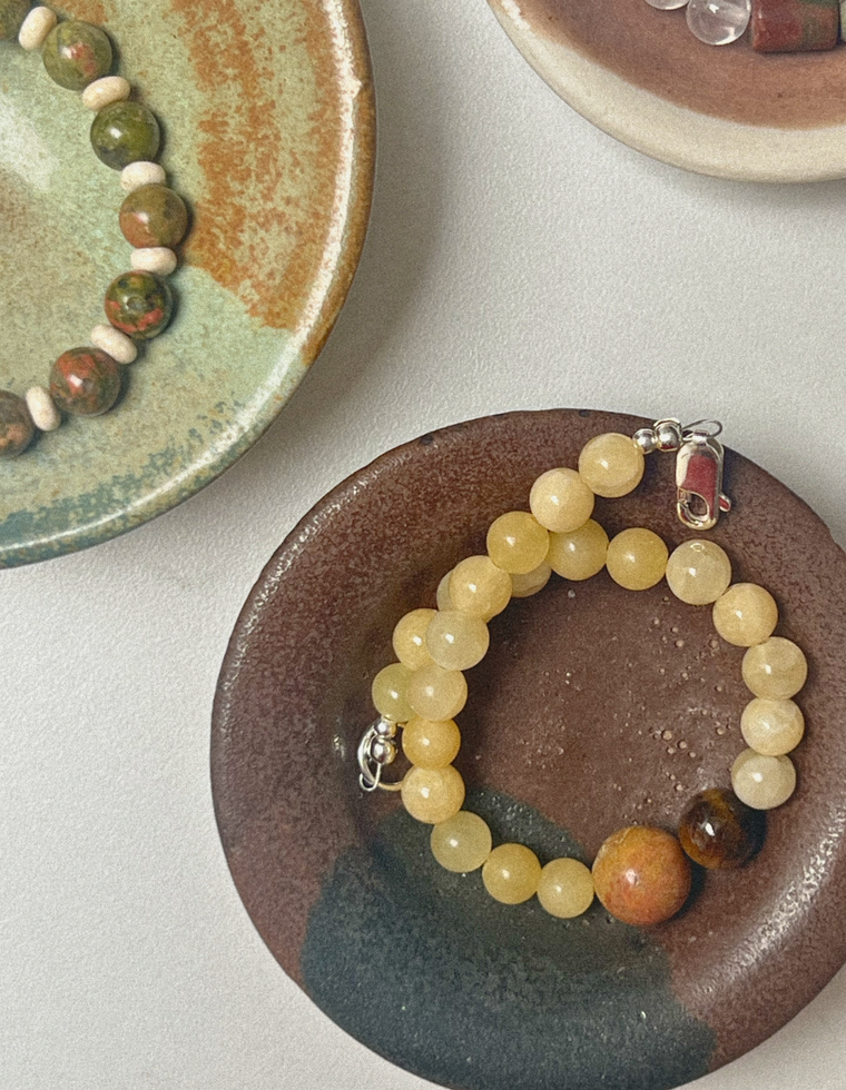 Sorelia - Aragonite & Tiger Eye Bracelet