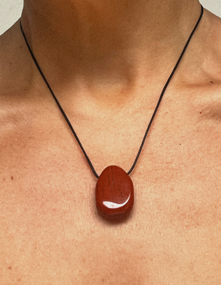 Marun III - Red Jasper Forma Pendant