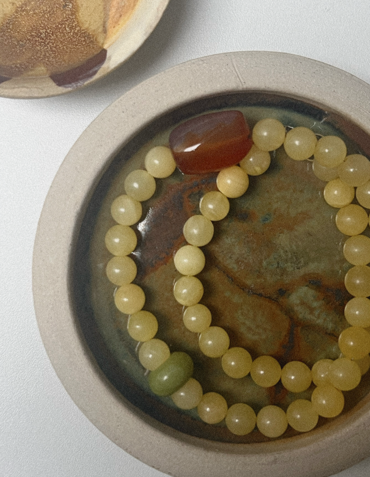 Nivalen - Yellow Jade & Carnelian Necklace