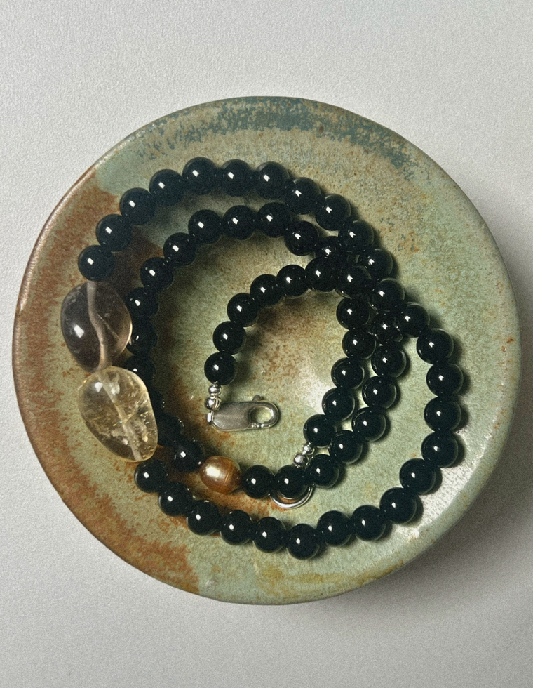 Faythra - Onyx & Smoky Quartz Necklace