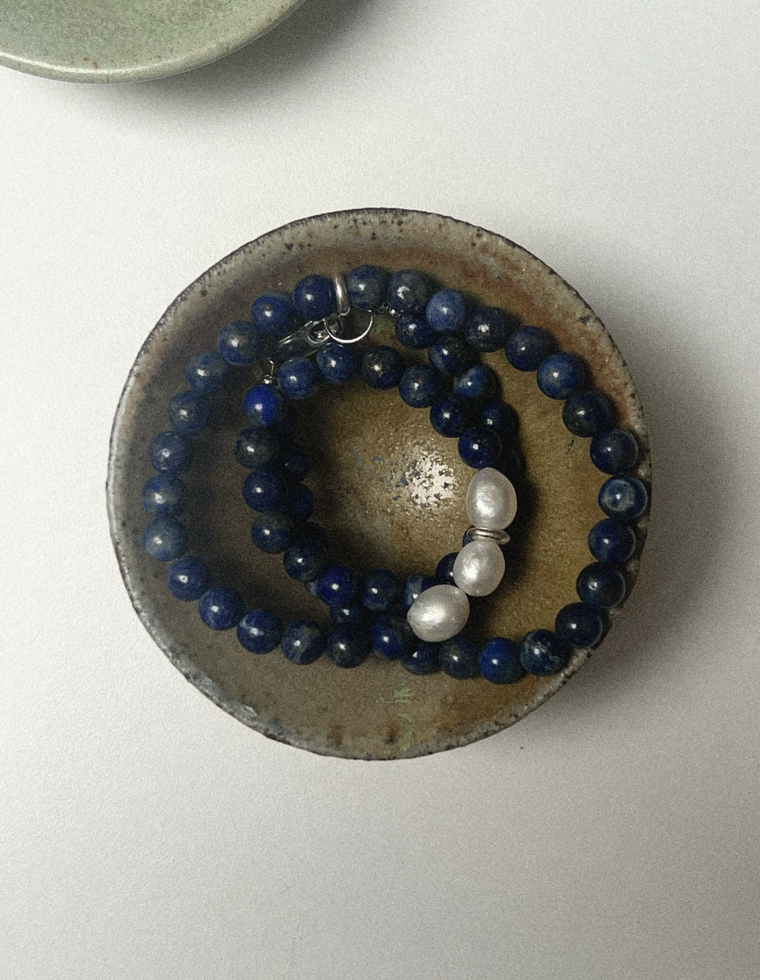 Thyrelle - Lapis Lazuli & Pearl Necklace