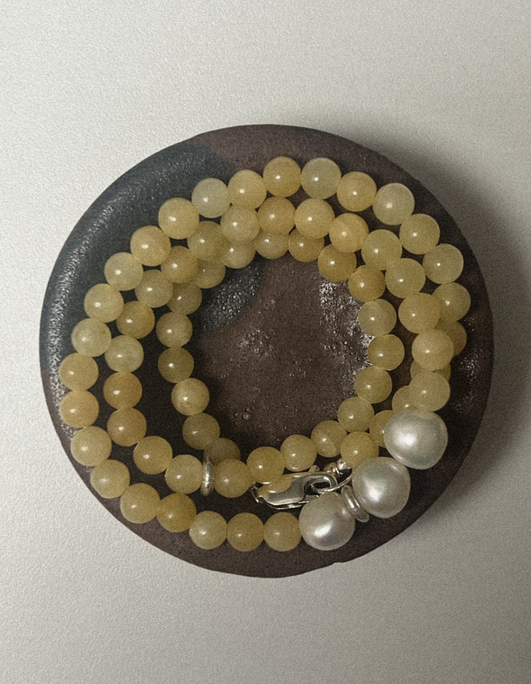 Envaris - Yellow Jade & Pearl Necklace