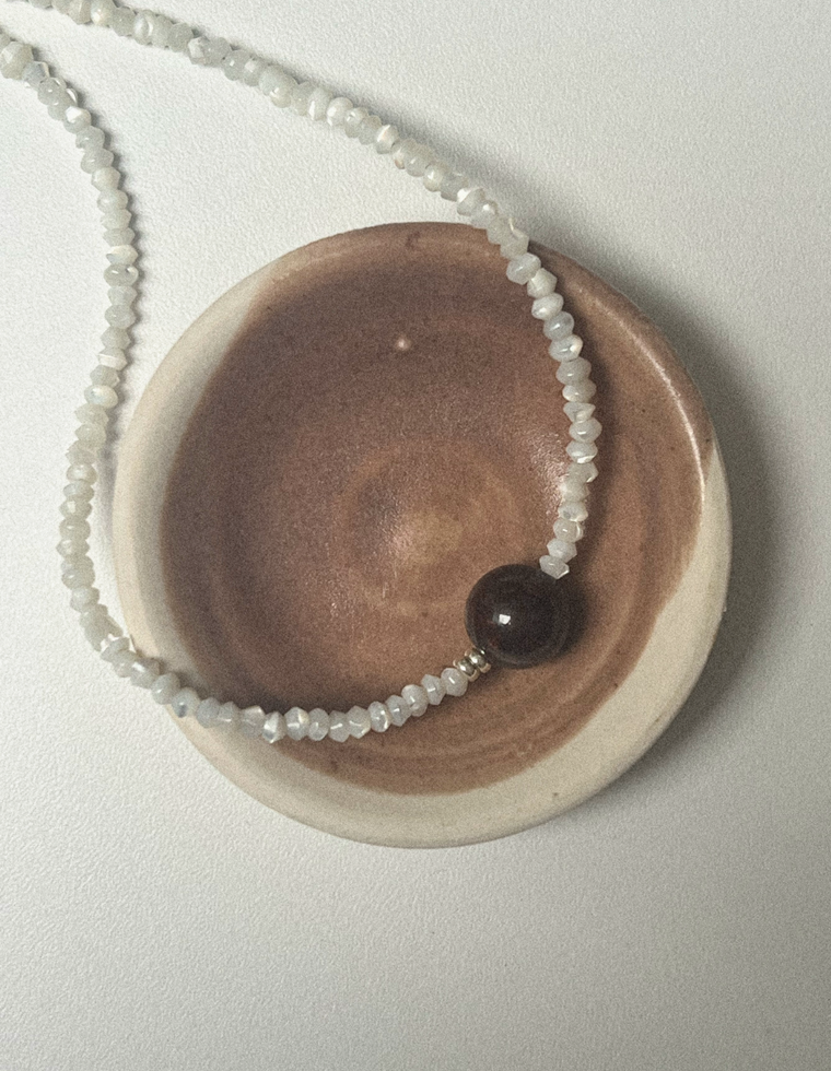 Lorveth - Mother of Pearl & Bloodstone Necklace