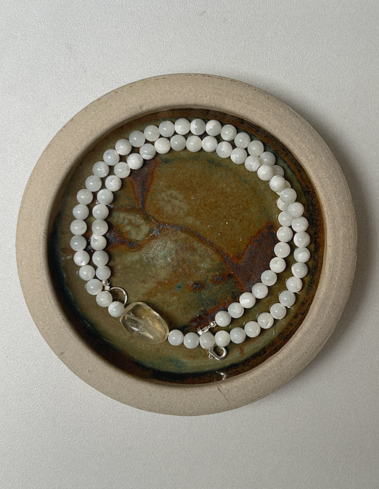 Elirae - Mother of Pearl & Beryl Necklace