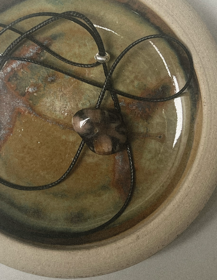 Salva II - Chiastolite Forma Pendant