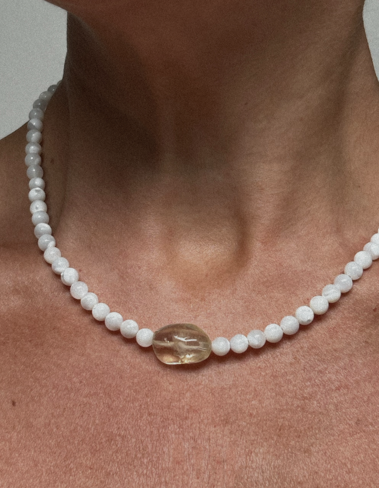 Elirae - Mother of Pearl & Beryl Necklace