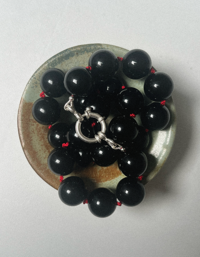 Irenyth - Onyx Heirloom Necklace