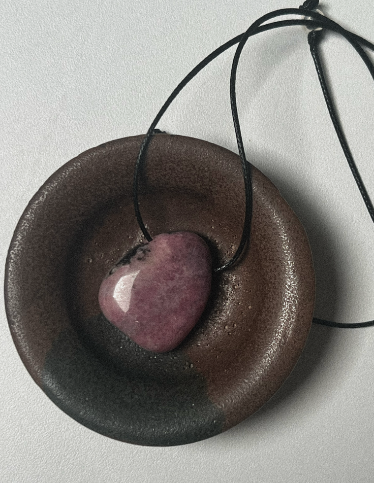 Thaléa - Rhodonite Forma Pendant