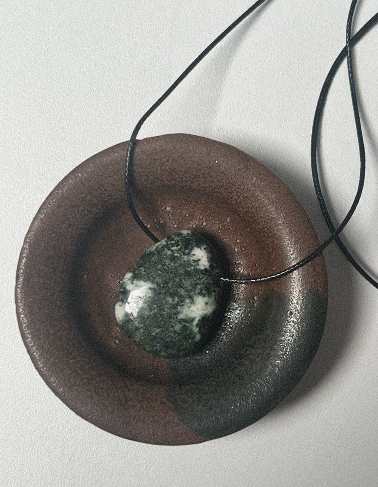 Maelia - Stonehenge Blue Stone Forma Pendant