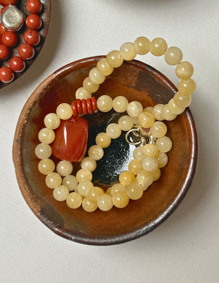 Eloura - Yellow Jade & Carnelian Necklace