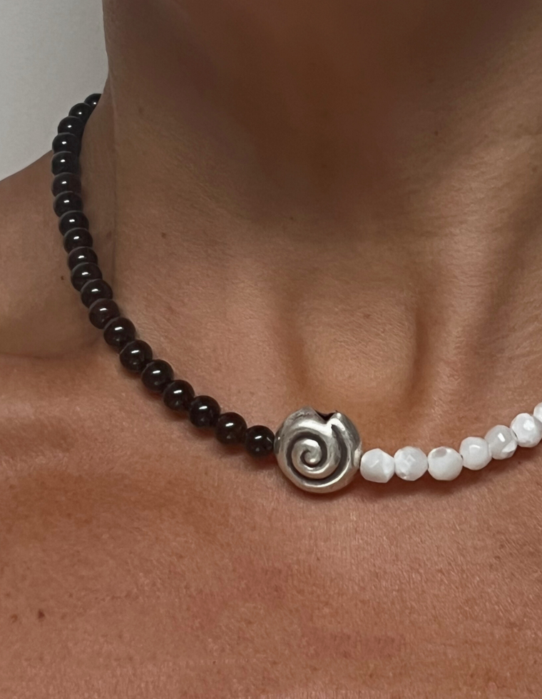 Lyssan - Mother of Pearl & Garnet Necklace