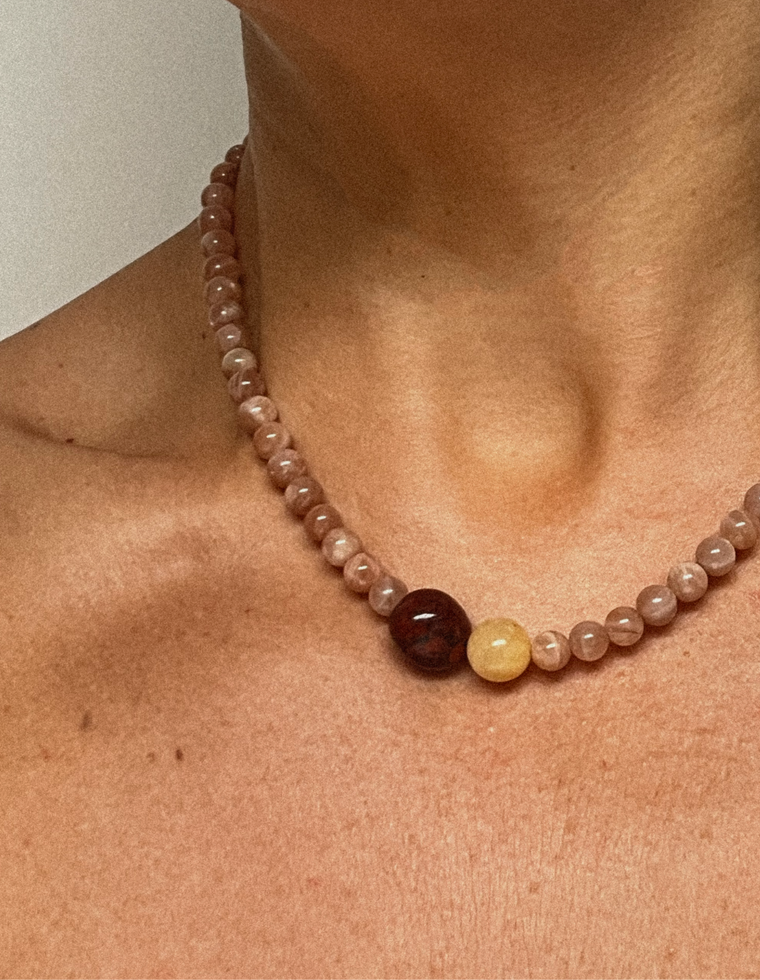 Kessan - Sunstone & Indian Agate Necklace