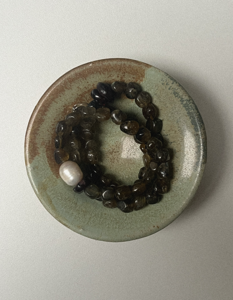 Elvaris - Labradorite & Garnet Necklace