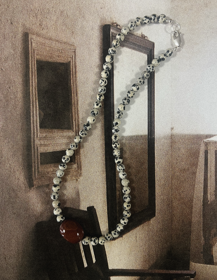 Veyara - Dalmatian Jasper & Mookaite Necklace