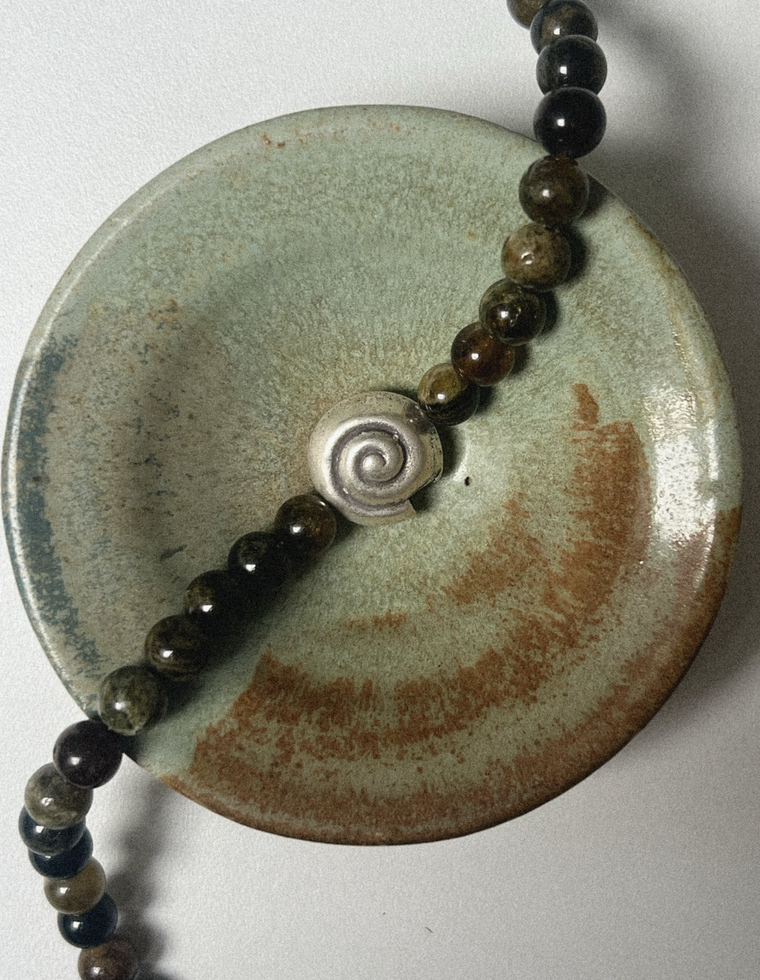 Veranth - Green Garnet Necklace