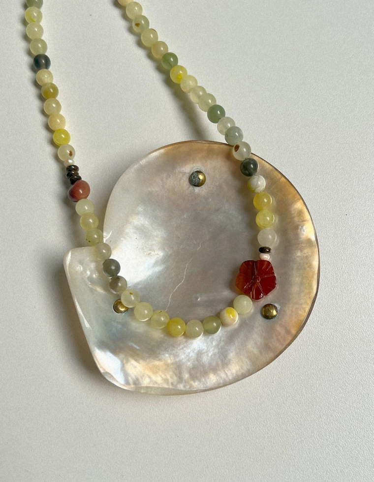 Tempera 23: green jade and carnelian necklace, hand-strung by Palm of Feronia, photo 2