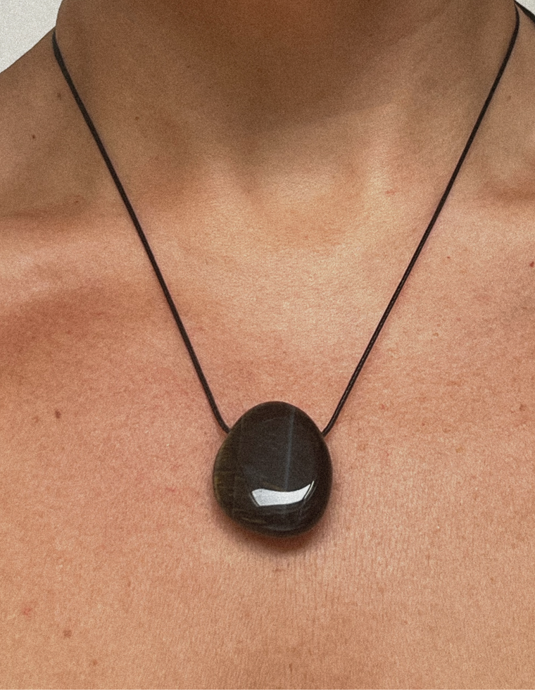 Aurenna - Blue Tiger Eye Forma Pendant