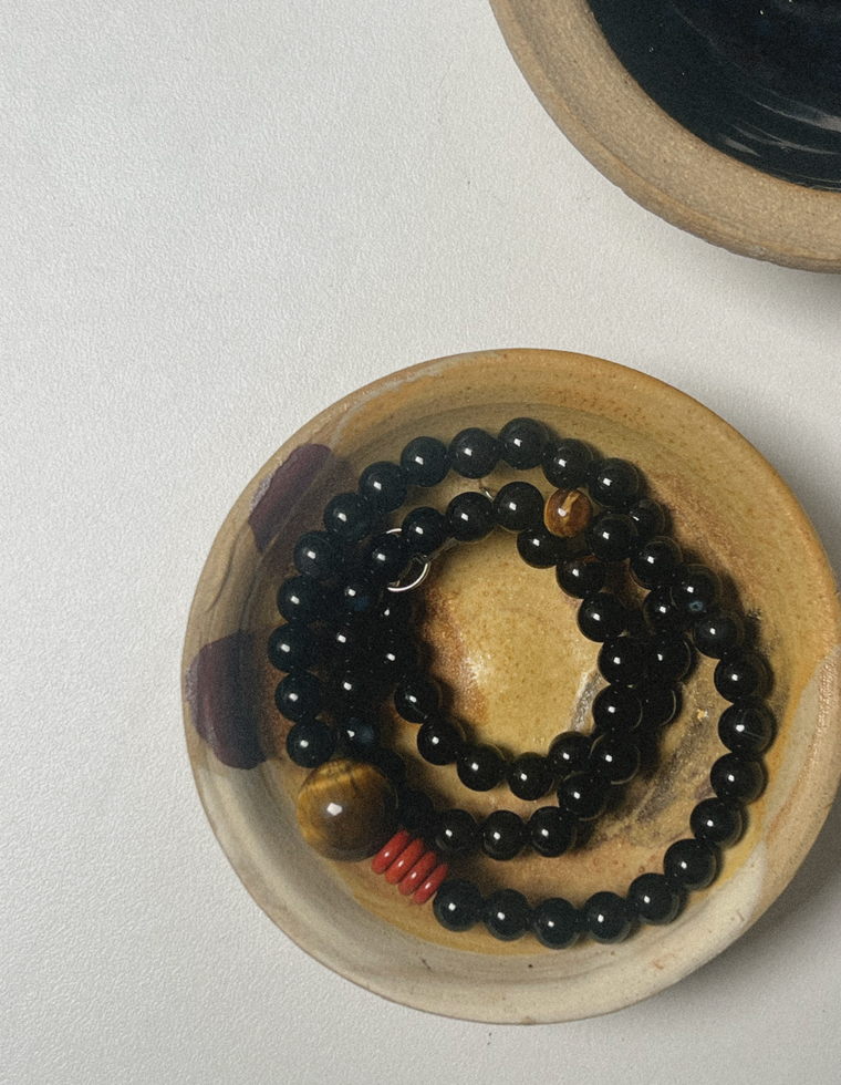 Velrith - Onyx & Red Jasper Necklace