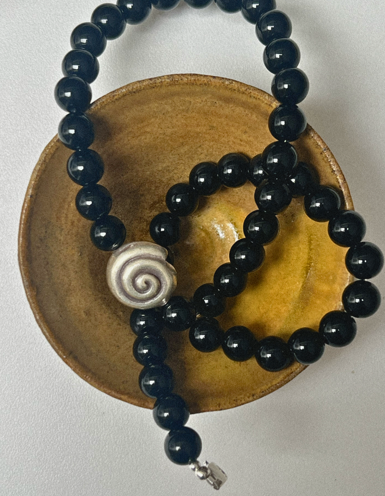 Sorrelith - Onyx Necklace