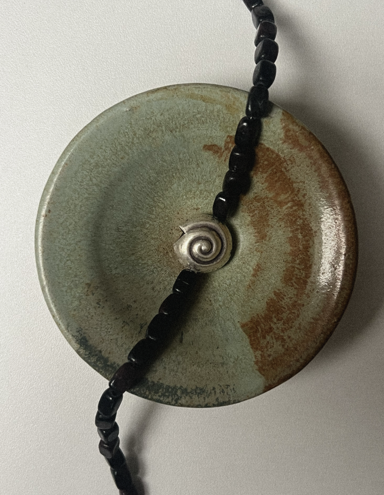 Dravira - Garnet Necklace