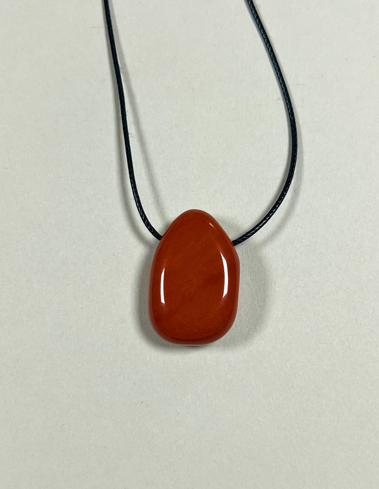 Marun VI - Red Jasper Forma Pendant