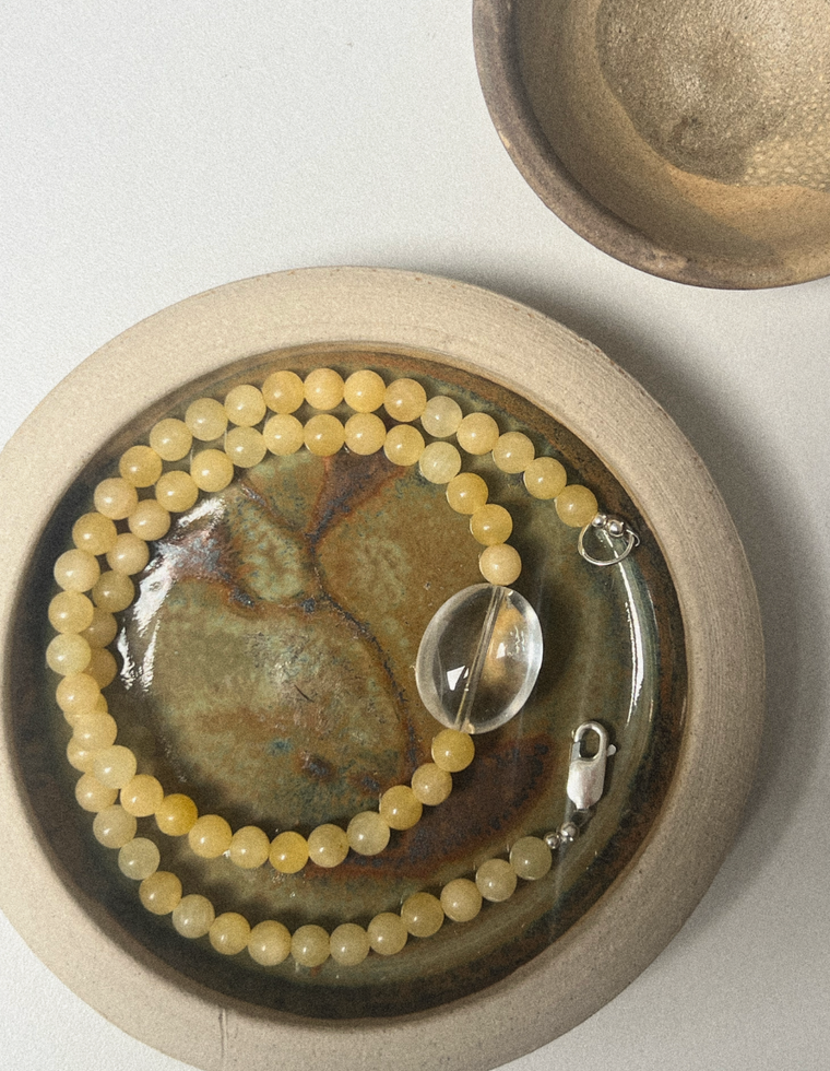 Elunor - Yellow Jade & Clear Quartz Necklace