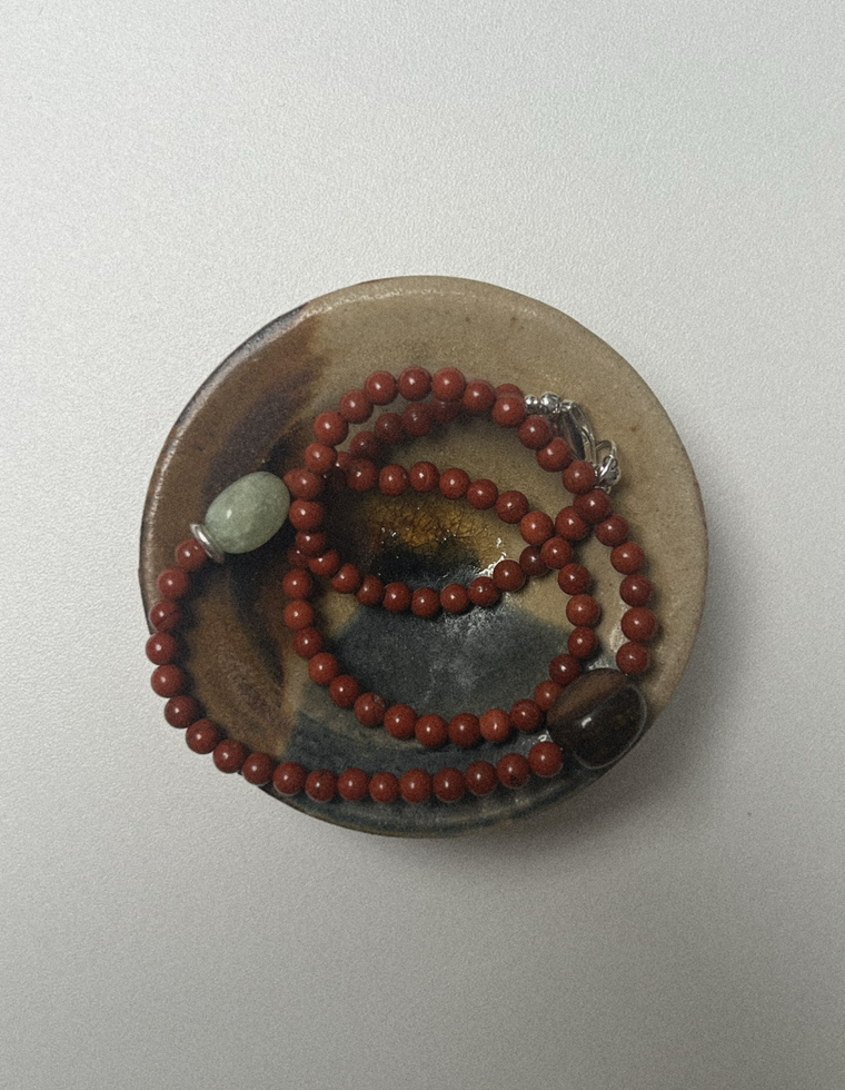 Nyron - Red Jasper & Bowenite Necklace
