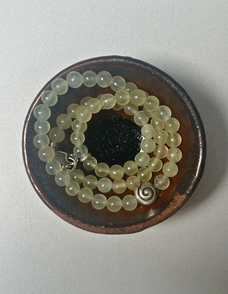 Yvessa - Bowenite Spiral Necklace