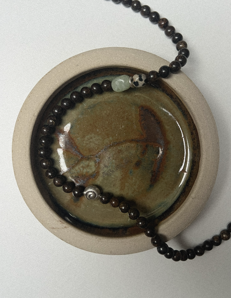 Virentia - Bronzite & Bowenite Necklace