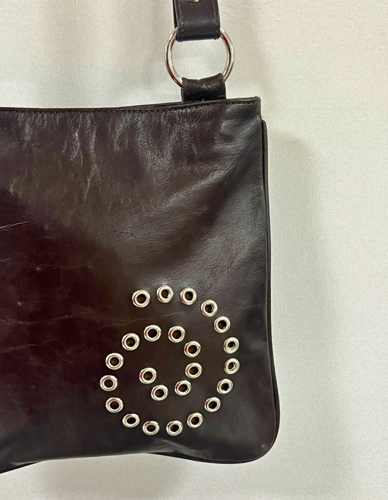 Spiral Stud Vintage Leather Bag / Piece 41