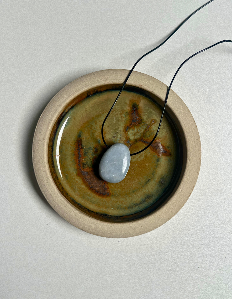 Angelite Forma Pendant