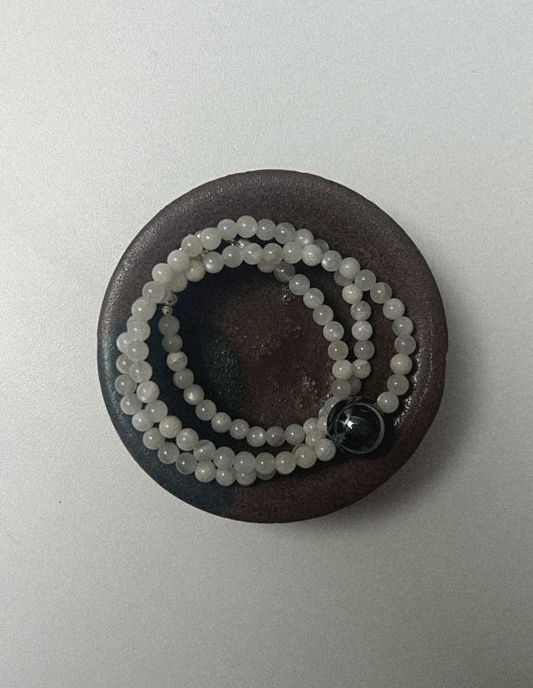Settle One - Moonstone & Hematite Necklace