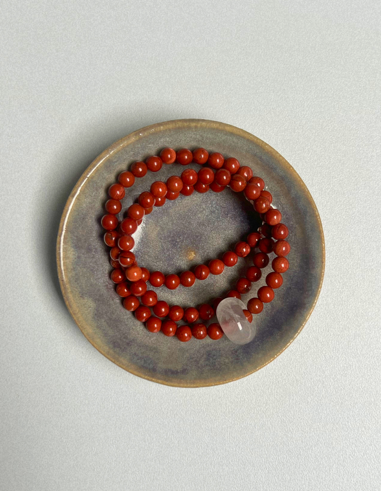 Levante 2 – Red Jasper & Clear Quartz Movement Necklace