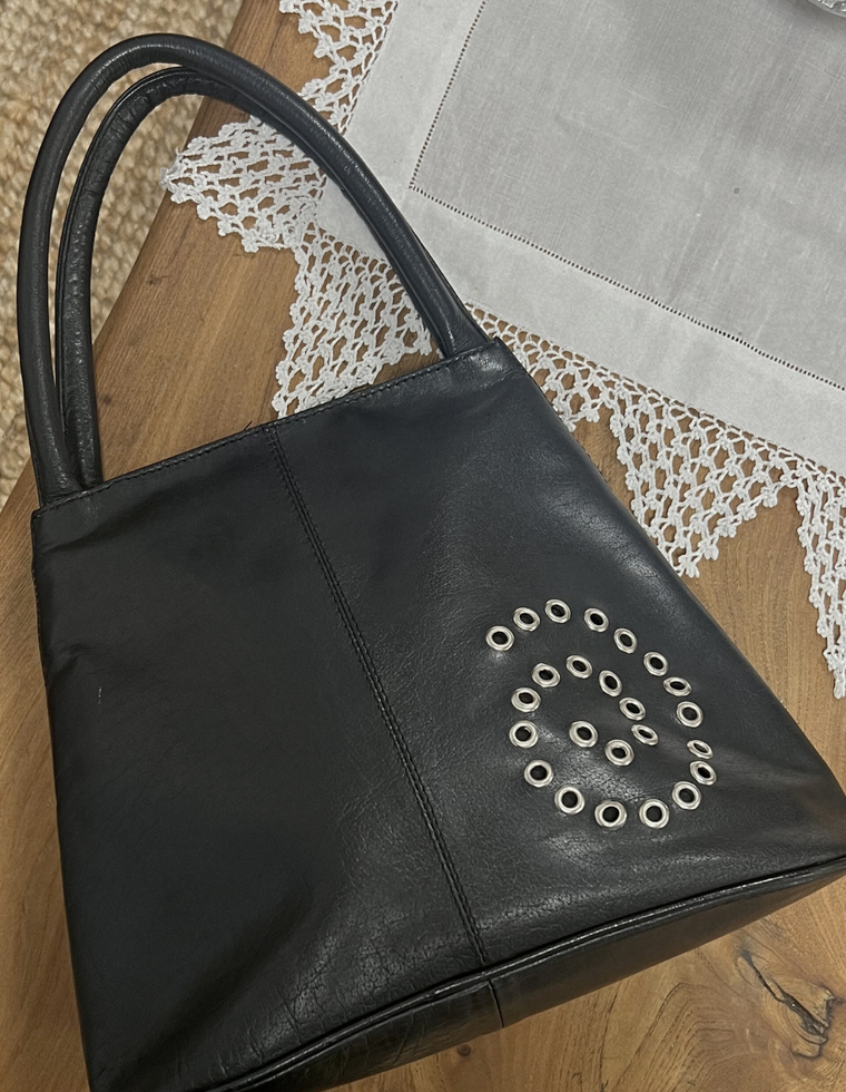 Spiral Stud Vintage Leather Bag / Piece 2