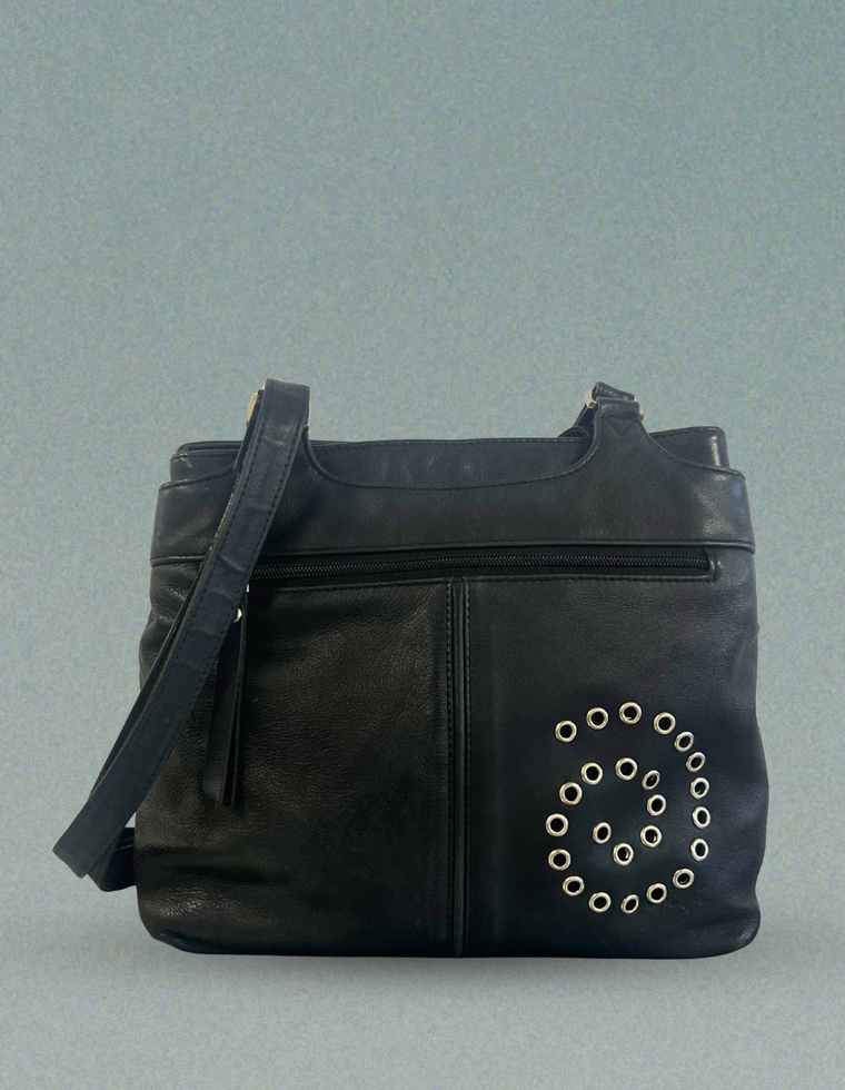 Spiral Stud Vintage Leather Bag / Piece 56