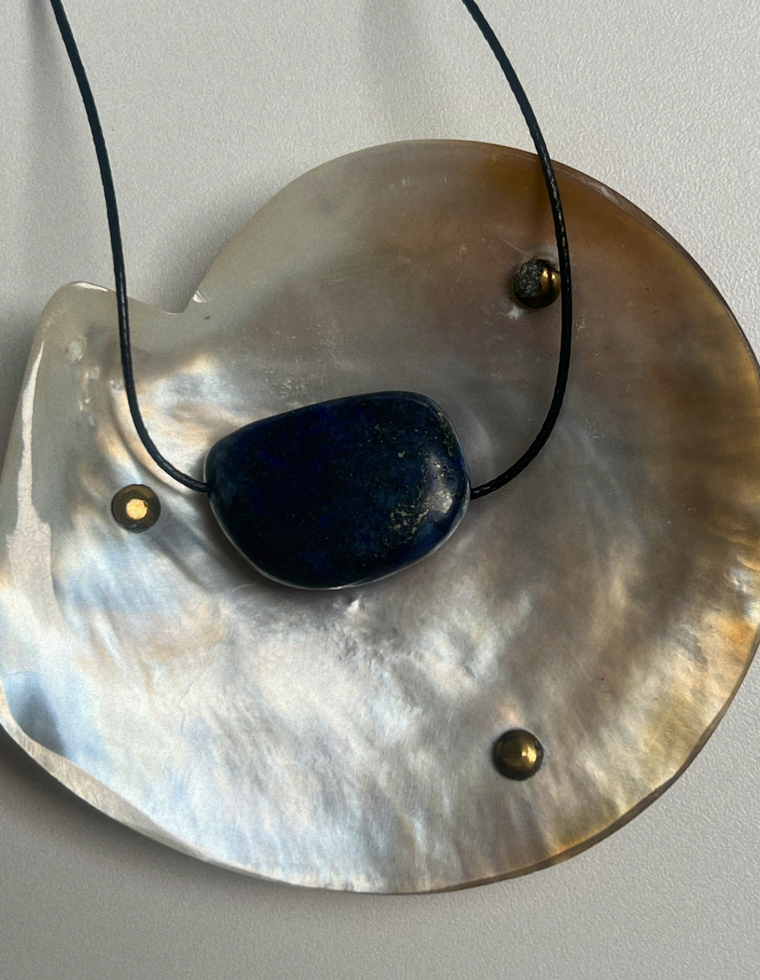 Lapis Lazuli Forma Pendant