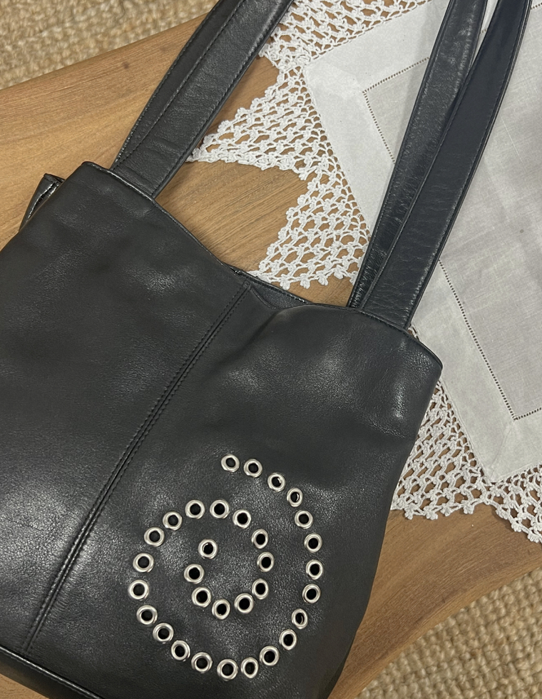 Spiral Stud Vintage Leather Bag / Piece 4