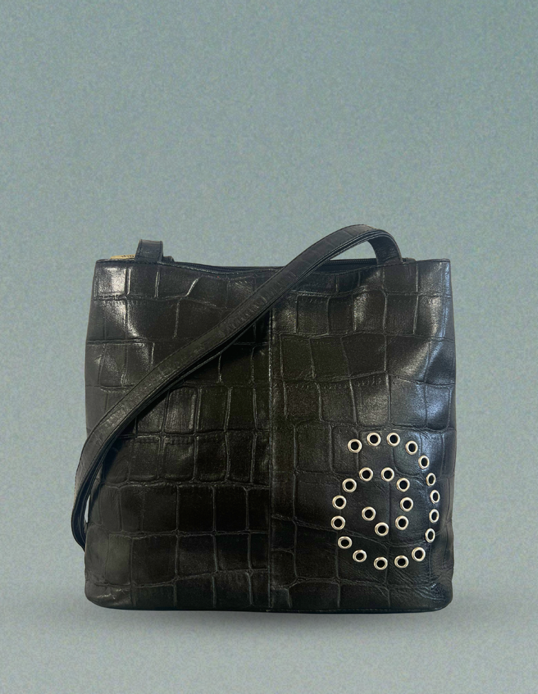 Spiral Stud Vintage Leather Bag / Piece 61