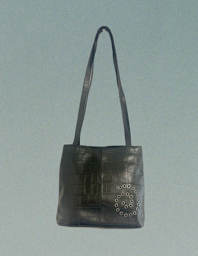 Spiral Stud Vintage Leather Bag / Piece 61